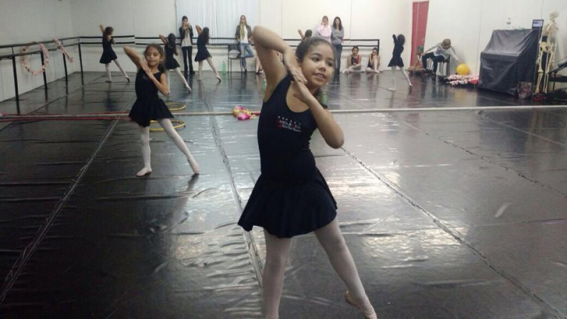 Ballet Clássico Juvenil Valores Vila Gumercindo - Ballet Clássico e Contemporâneo para Crianças